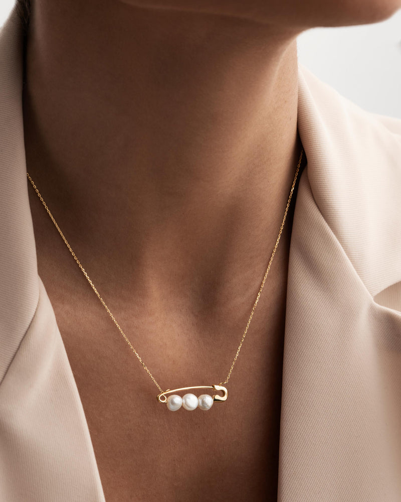 Pearl Pin Necklace