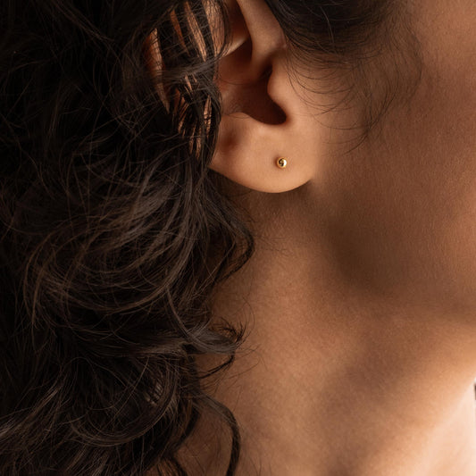 Sphere Studs