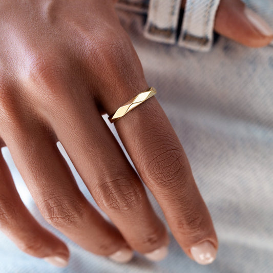 Eve Ring