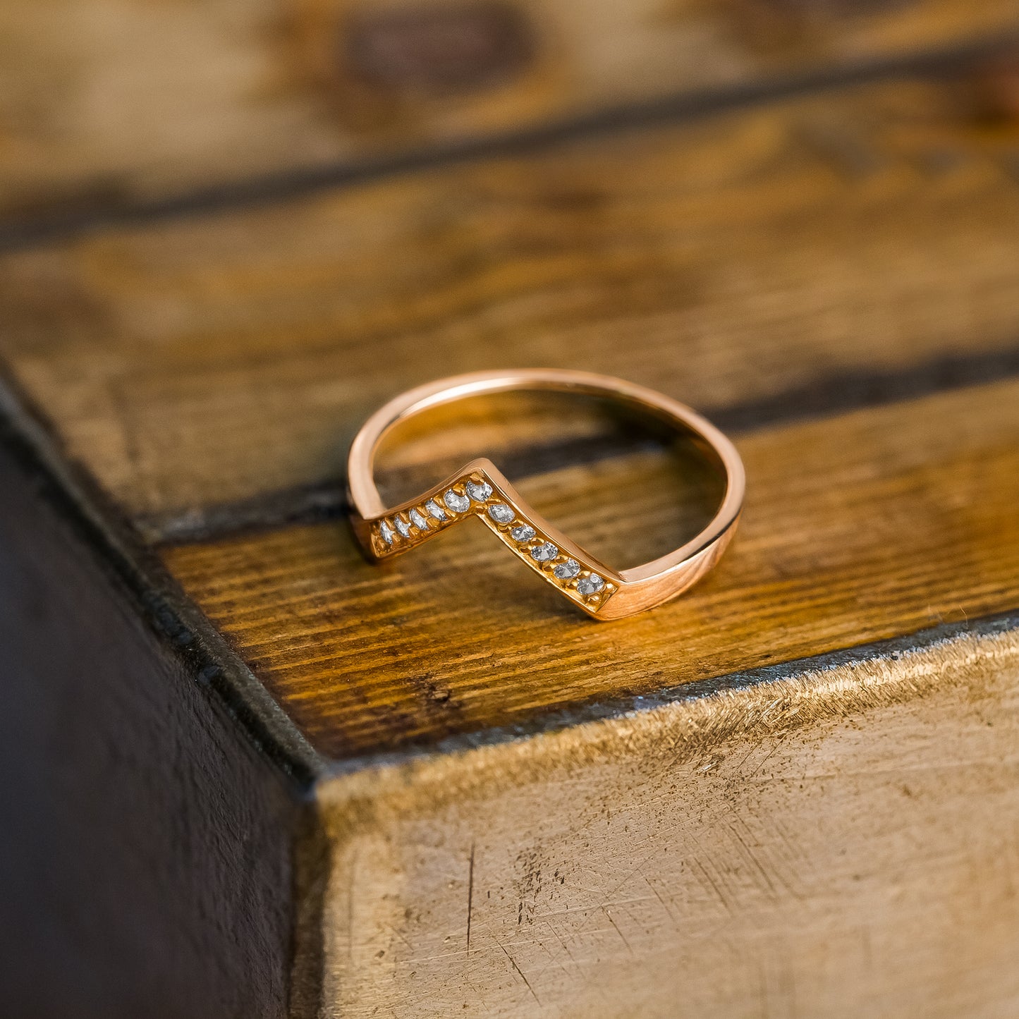 V Shaped Ring