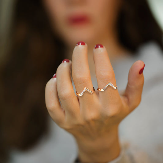 V Shaped Ring